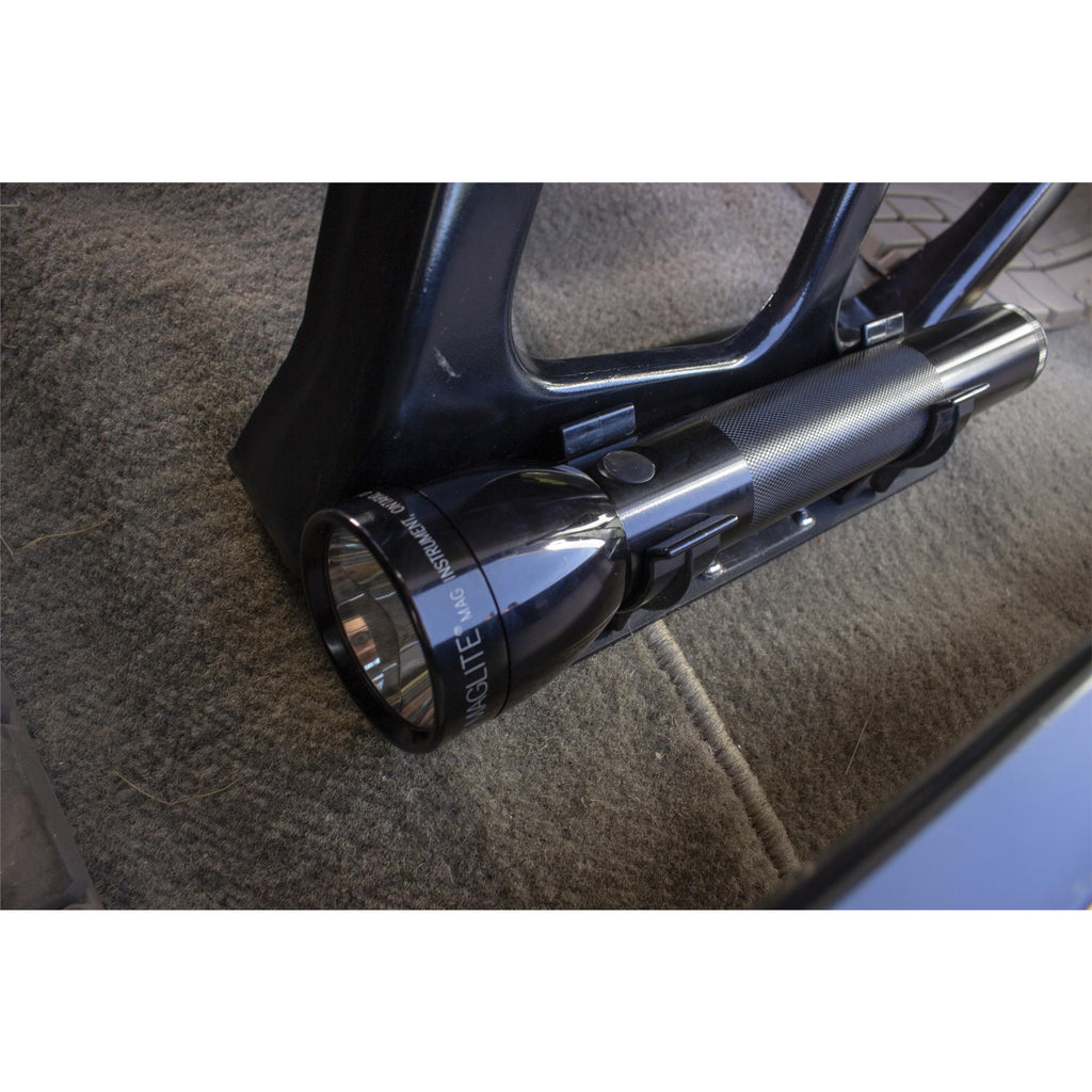 Jeep-Yj-Front-Seat-Flashlight-Mount